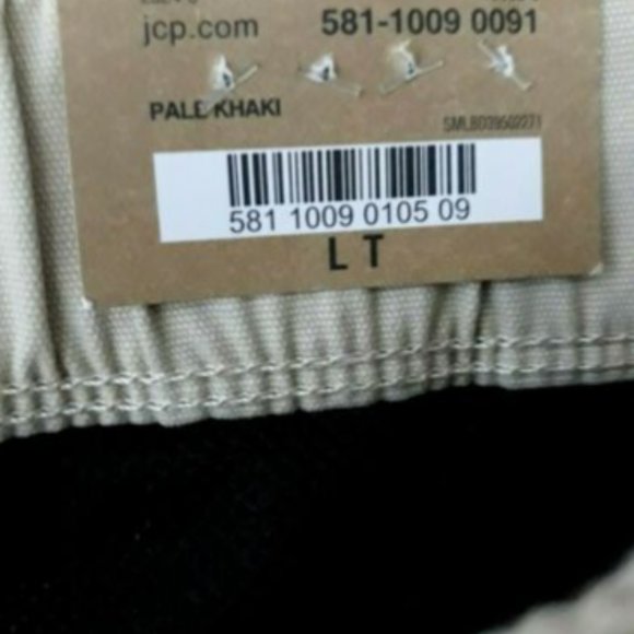 Foundry Everyday Casual Comfort Stretch Pale Khaki Belted Shorts Mens Size 32 LT - Picture 6 of 6